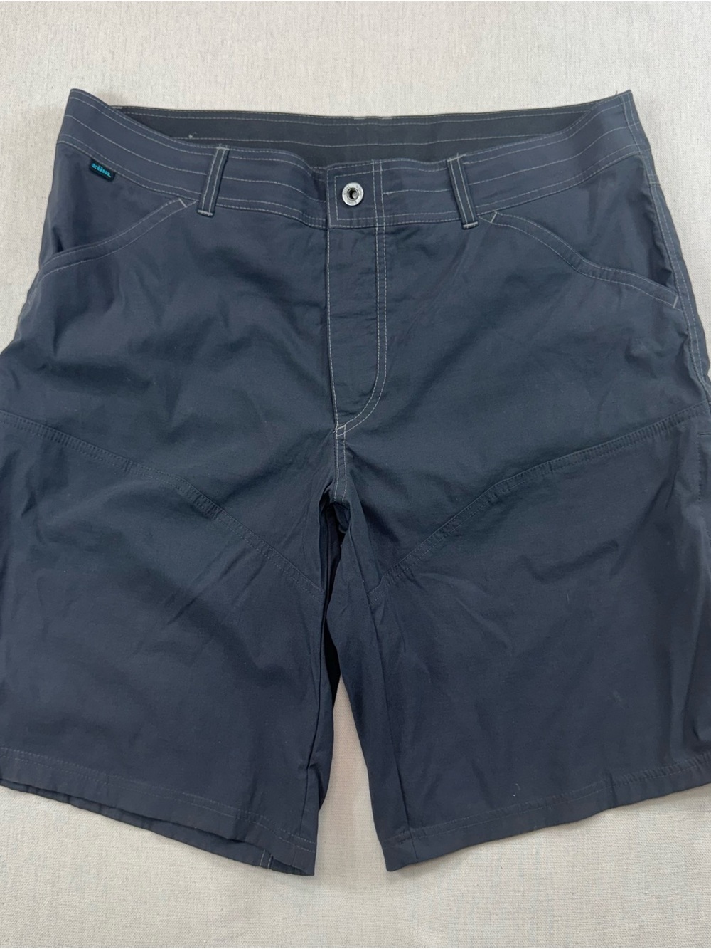Kuhl Shorts Mens 38 Gray Flat Front Hiking Outdoors 10" Inseam Performance